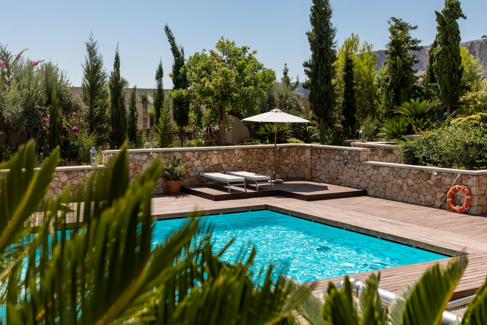 E‐Z POOL SOLUTIONS — Custom Pool Builder in Tucson